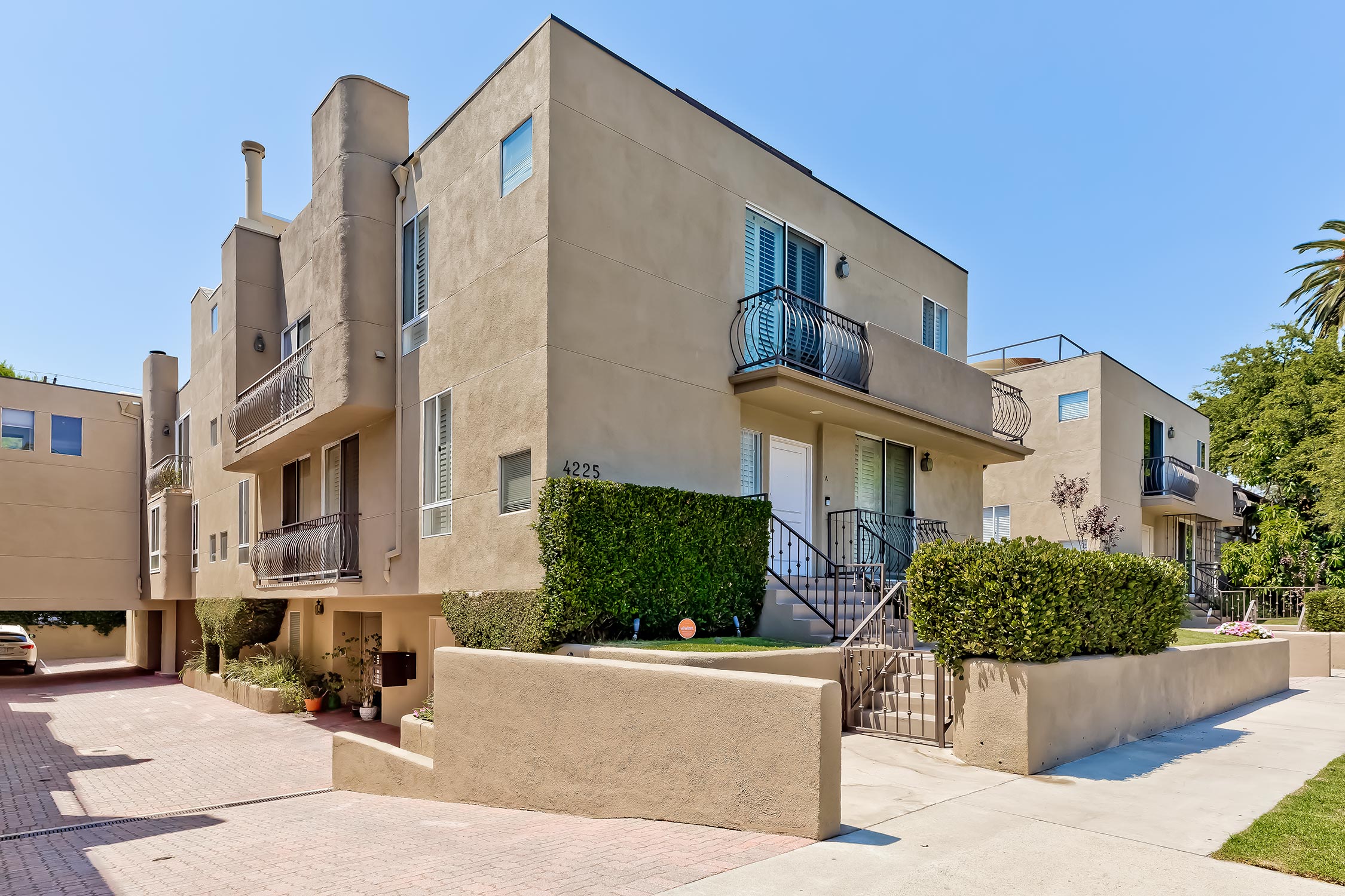 Lisa Kirshner - 4225 Tujunga Ave, Unit D, Studio City - GUIDE Real Estate